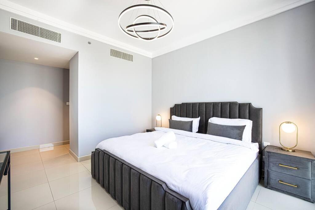 두바이 Magnificent Brand New Lux 3Br Burj & Fountain View 아파트 외부 사진